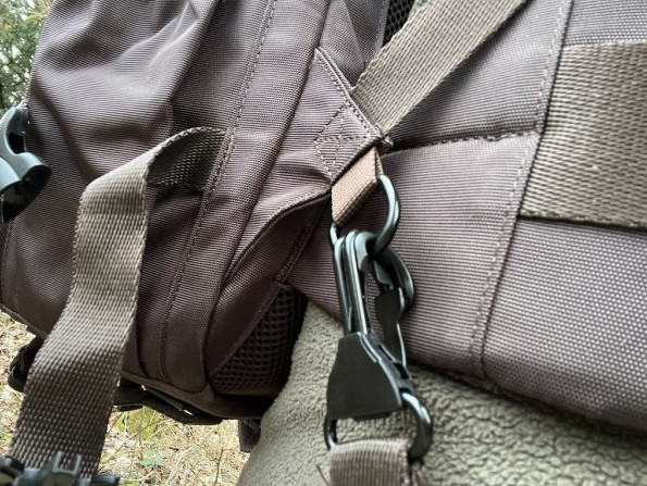 TRAGOPAN CORREA DESLIZANTE PARA CÁMARA Y MOCHILA 4