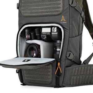 LOWEPRO MOCHILA FLIPSIDE TREK BP 350 AW COLOR VERDE Y GRIS 5