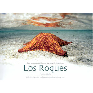 BAJO LAS AGUAS DEL PARQUE NACIONAL ARCHIPIÉLAGO LOS ROQUES