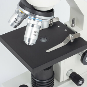 MICROSCOPIO BIOLÓGICO MOTIC SFC-100FLED 3